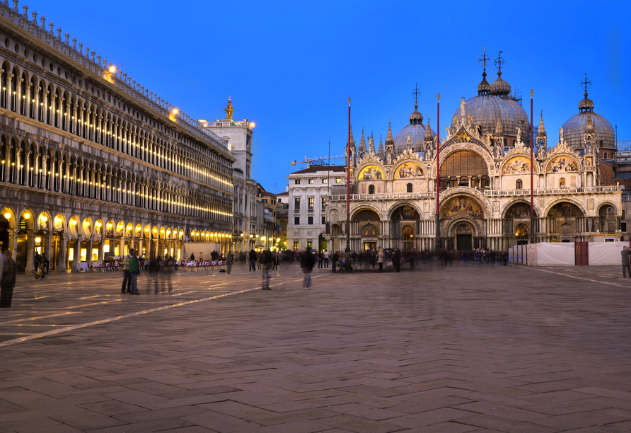 Der berühmte Markusplatz in Venedig