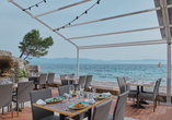 Die Terrasse des Strandrestaurants 