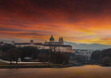 Das Benediktinerstift in Melk wacht über die Donau.