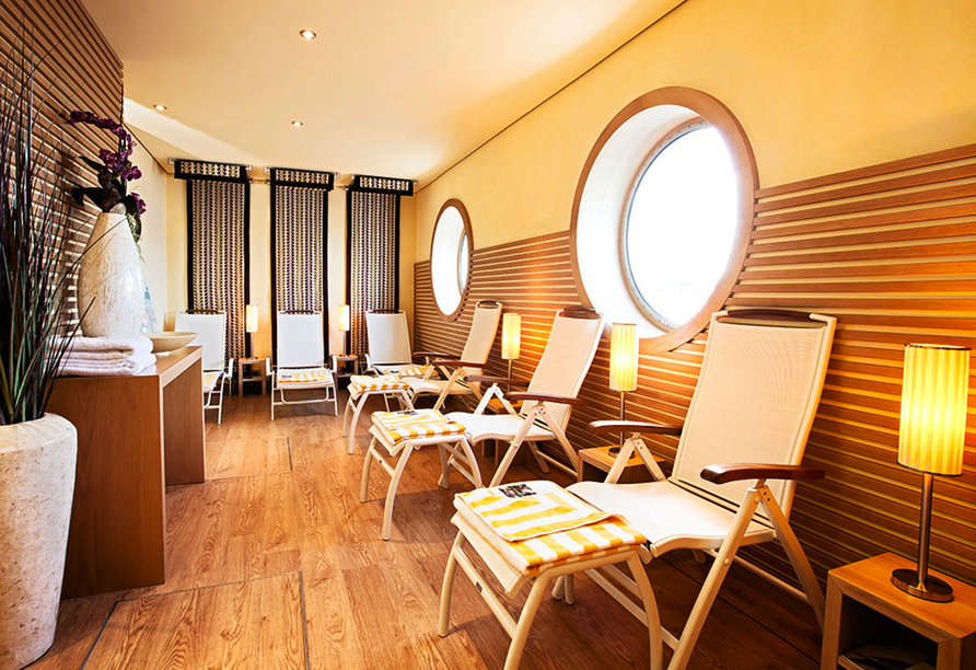 Entspannen Sie im Wellnessbereich Ihres A-ROSA-Schiffes.