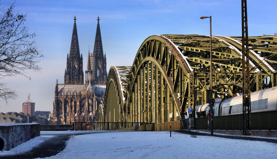 Freuen Sie sich auf eine zauberhafte Silvesterreise ins winterliche Köln!