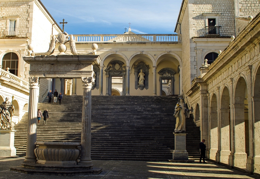 Bei einer Führung durch die Abtei Montecassino erfahren Sie viel Wissenswertes über das Kloster.
