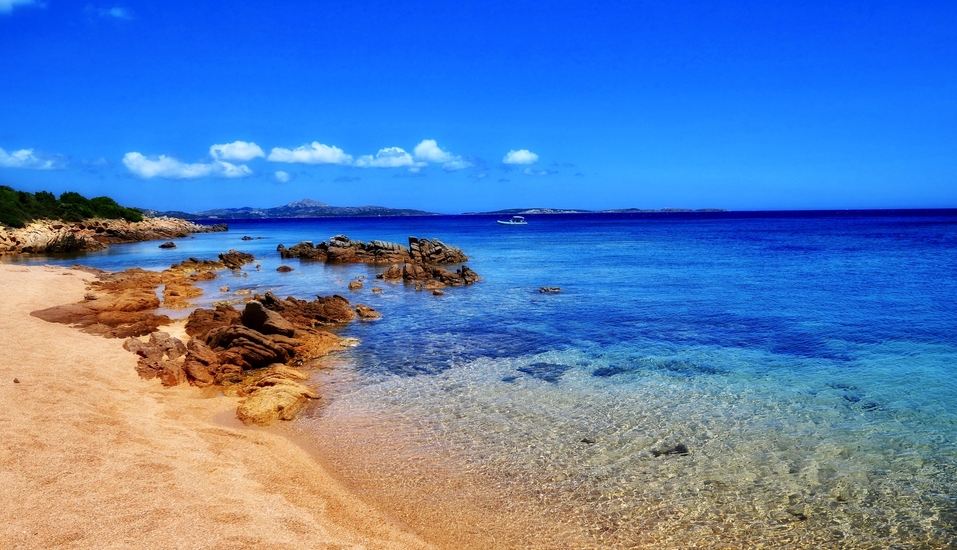 Traumhafte Sandstrände, kristallklares Wasser und herrlicher Karibik-Flair – willkommen zu Ihrer Inselrundreise im Mittelmeer!
