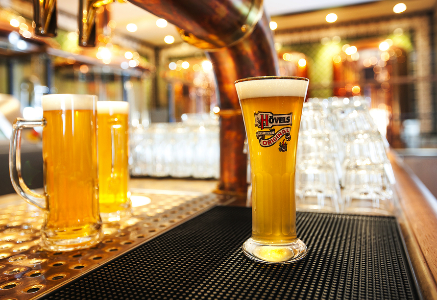 AIDAblu, Brauhaus an Bord Es erwartet Sie ein Urlaub voller Genuss und Geselligkeit.