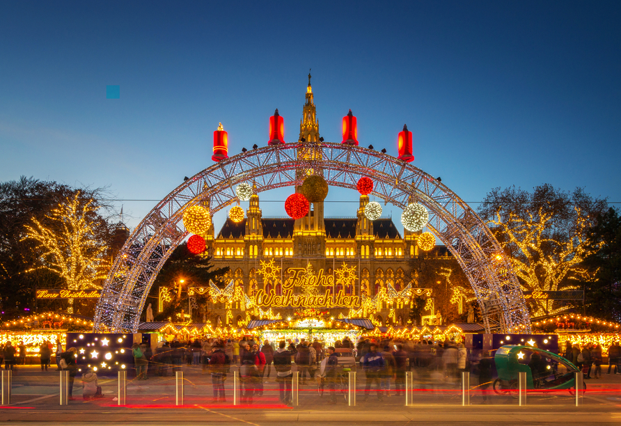 Eine der romantischsten Weihnachtsmärkte Europas wartet auf Sie: der Weihnachtsmarkt in Wien.