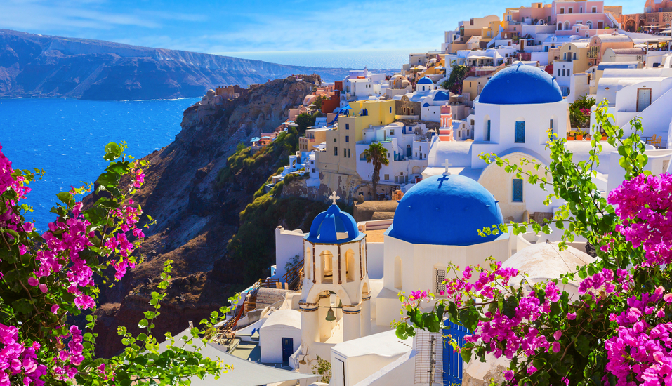 Auf dieser Reise können Sie mit Korfu, Kreta und Santorini drei der schönsten Inseln Griechenlands entdecken. Auf dieser Reise können Sie mit Korfu, Kreta und Santorini drei der schönsten Inseln Griechenlands entdecken.