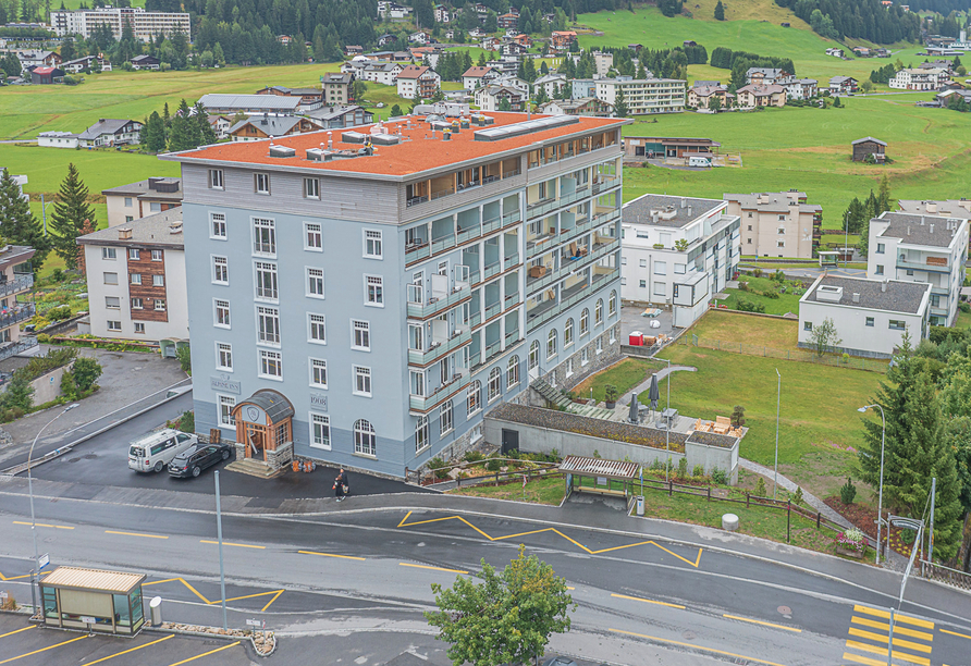 Herzlich willkommen im ALPINE INN Hotel Davos!