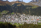 Die unterschiedlichen Bergbahnen rund um Davos ermöglichen Ihnen eine grandiose Sicht auf die Stadt.