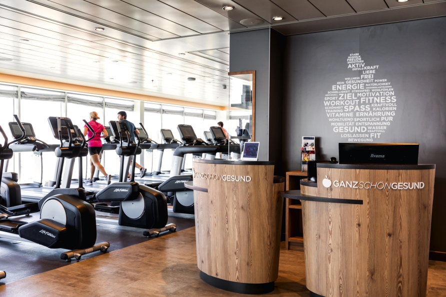 Im Fitnessraum können Sie sich auch während Ihrer Kreuzfahrt fit halten.