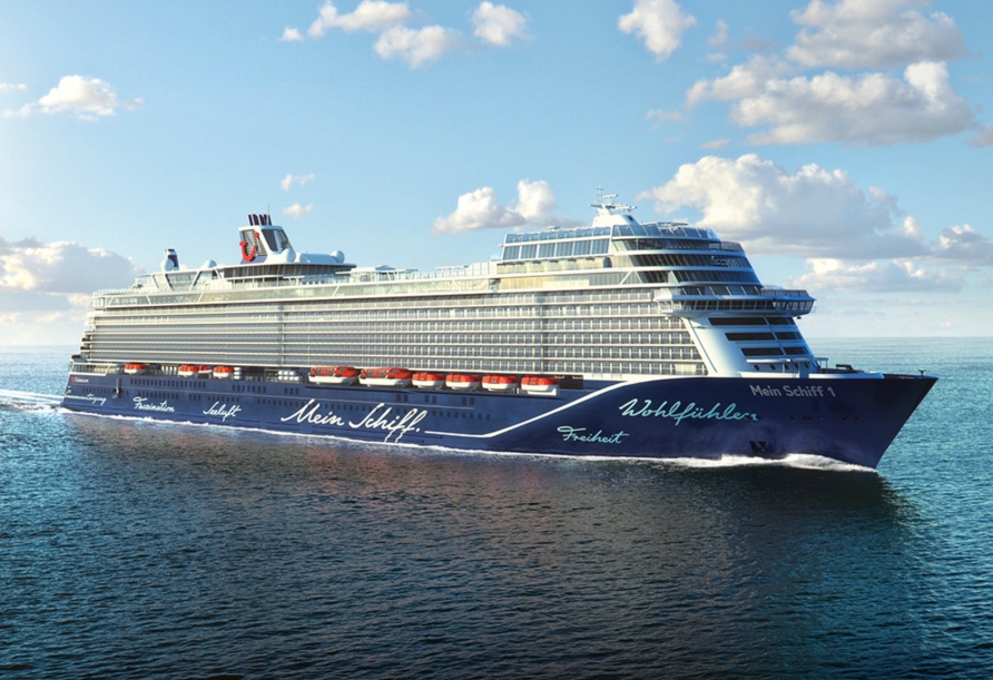 Die komfortable Mein Schiff 1 bringt Sie bequem von einem Ort zum anderen.