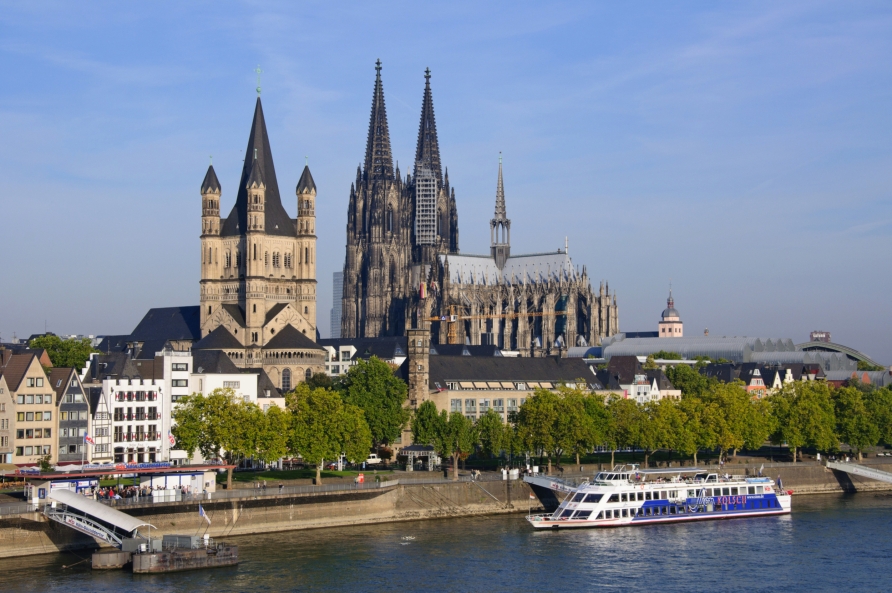 In Köln startet Ihre Flusskreuzfahrt entlang des Rheins bis in die Niederlande.