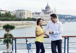 Erkunden Sie die Highlights entlang der Donau mit dem Rad oder an Bord der Primadonna.