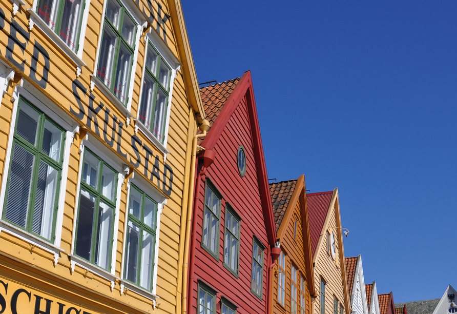 Die historischen Holzhäuser im Hanseviertel Bryggen in Bergen