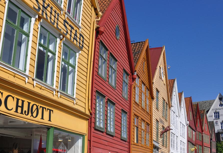 Die historischen Holzhäuser im Hanseviertel Bryggen in Bergen