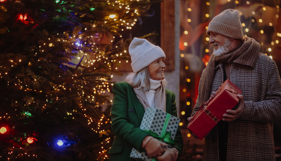 Gehen Sie zum Weihnachtsshopping mit dieser Reise.