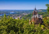 Das Schloss Drachenburg im Siebengebirge bei Bonn
