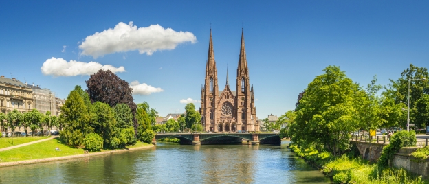 Die Paulskirche ist nur eine von vielen Sehenswürdigkeiten im französischen Straßburg.