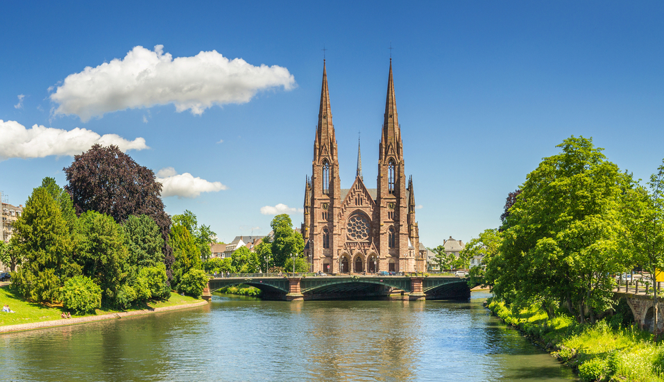 Die Paulskirche ist nur eine von vielen Sehenswürdigkeiten im französischen Straßburg.