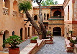 Besuchen Sie die Medina von Agadir und bestaunen Sie die marokkanische Architektur. 