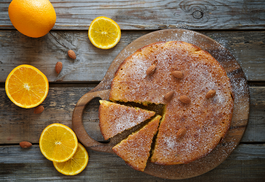 Probieren Sie die köstlichen traditionellen Kuchen der Algarve.