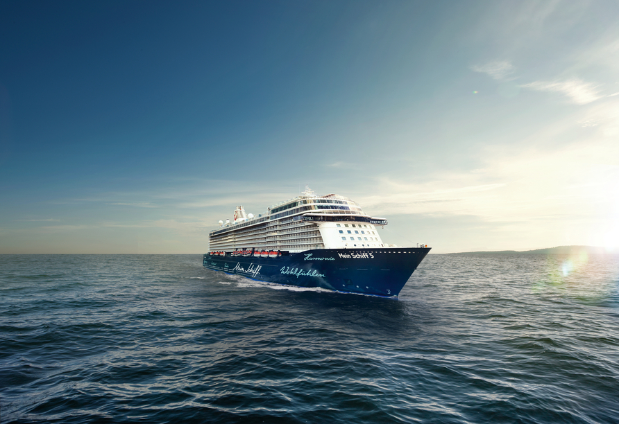 Freuen Sie sich auf eine unvergessliche Kreuzfahrt an Bord der Mein Schiff 5!