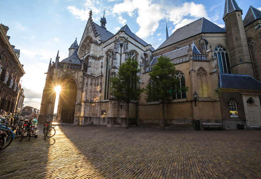 Die imposante Stevenskerk ist das Wahrzeichen von Nijmegen. 