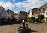 In Linz am Rhein können Sie die alten Fachwerkhäuser bestaunen.