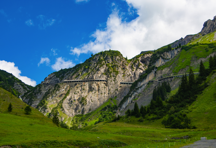 Der Flexenpass verbindet das obere Lechtal mit dem Klostertal bei Stuben und befindet sich in 1.773 Metern Höhe.