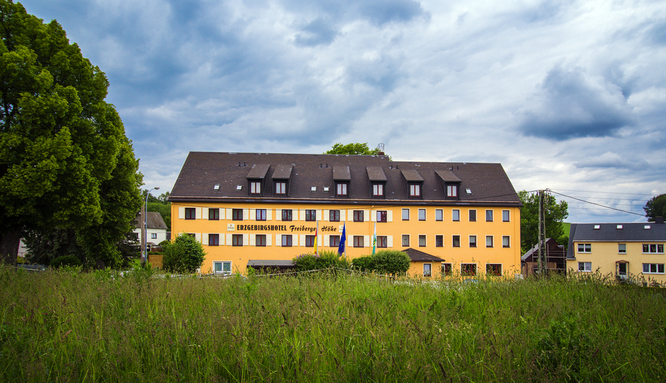 Herzlich willkommen im Erzgebirgshotel Freiberger Höhe!