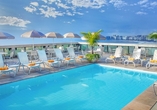 Genießen Sie schöne Stunden am Außenpool des Komfortklasse-Hotels Hotel Windsor Excelsior Copacabana.