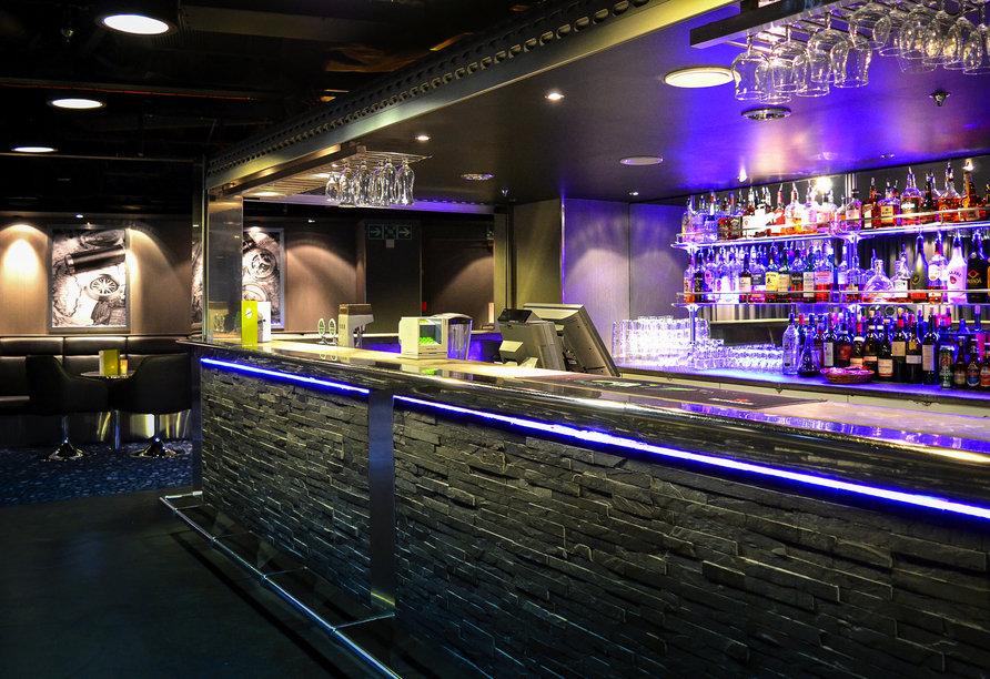 Der Columbus Club an Bord