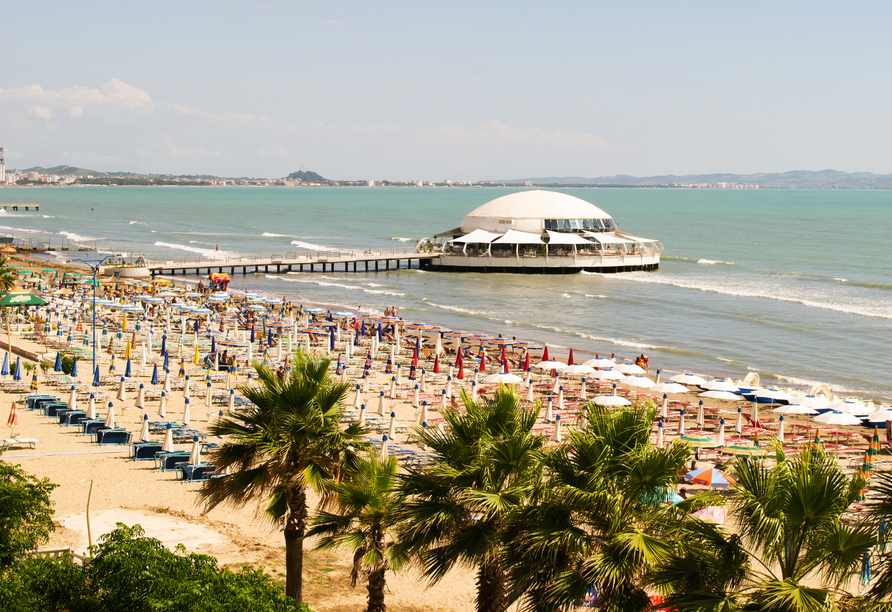 In Durrës können Sie hervorragend am Strand entspannen.