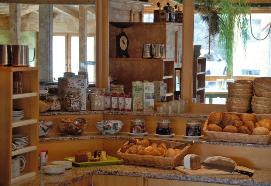 Das Frühstücksbuffet verwöhnt Sie am Morgen und sorgt für einen gelungenen Start in den Tag.