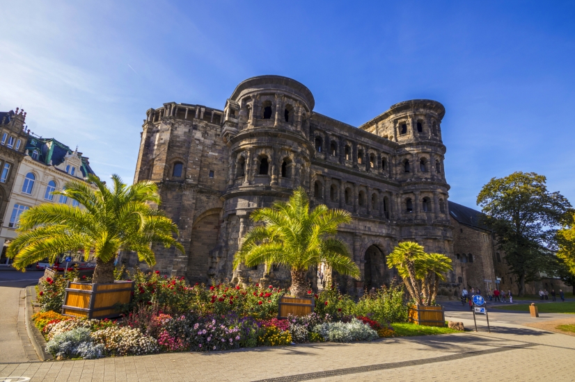 Besichtigen Sie auf Ihrer Flusskreuzfahrt die Porta Nigra in Trier.