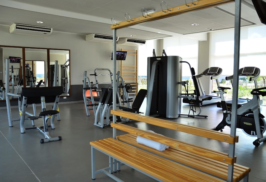 Ein Fitnessraum steht im Grand Aston Cayo Las Brujas Resort & Spa für den sportlichen Ausgleich zur Verfügung.