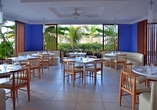 Restaurant mit 24-Stunden-Snack Bar im Grand Aston Cayo Las Brujas Beach Resort & Spa