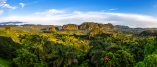 Das Tal von Viñales steht am Anfang Ihrer Rundreise und hält einen unvergleichlichen Panoramablick für Sie bereit.