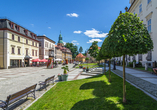 Spazieren Sie durch Bad Warmbrunn, ein Stadtviertel von Hirschberg.