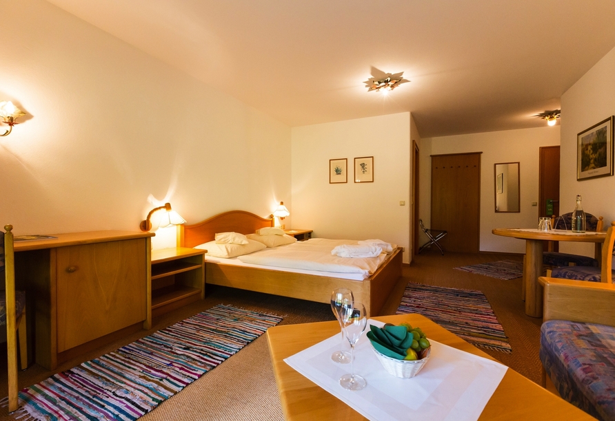 Beispiel eines Doppelzimmers Comfort im Landhotel Maiergschwendt by DEVA