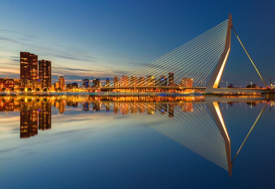 Durch seine effektvolle Skyline gilt Rotterdam als das niederländische Frankfurt am Main.