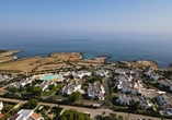 Luftansicht des Hotels Villaggio Plaia an der Adriaküste