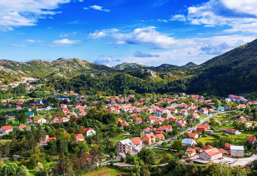 Auch Cetinje, die ehemalige Hauptstadt Montenegros, werden Sie besuchen.
