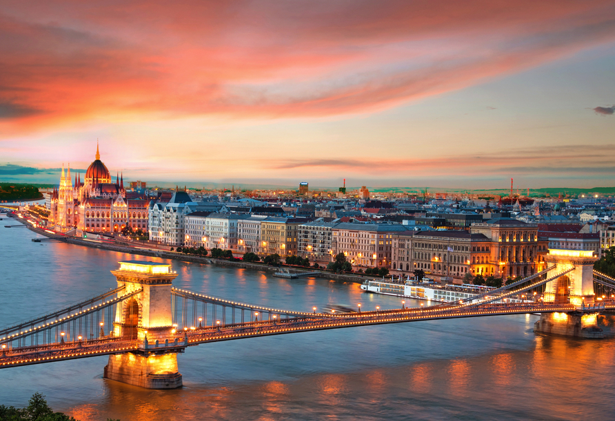 Sonnenuntergang über Budapest