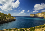 Während Ihres Ganztagesausflugs nach Gozo sehen Sie unter anderem die Bucht von Xlendi.