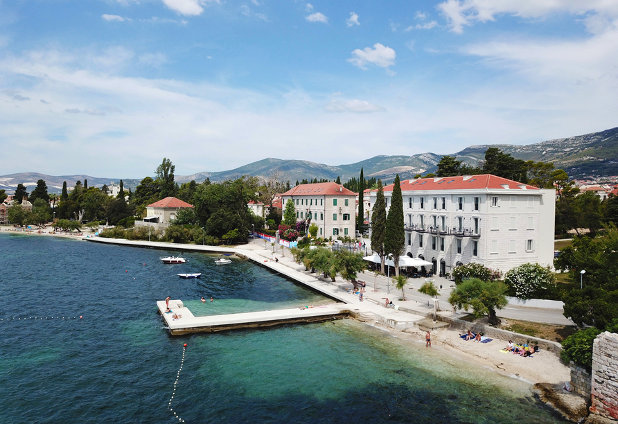 Außenansicht Ihres Hotels in Kroatien