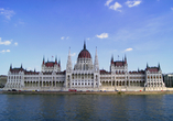 Das imposante Parlamentsgebäude in Budapest