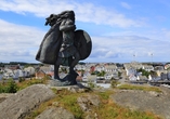 In Haugesund befindet sich die Statue des Wikingerkönigs Harald Schönhaar, der das Königreich Norwegen gründete.