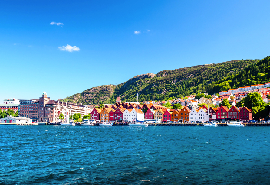 Bergen ist die ehemalige Hauptstadt von Norwegen.