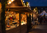 Tauchen Sie ein in die festliche Stimmung der Adventszeit und genießen Sie den Zauber der Weihnachtsmärkte.
