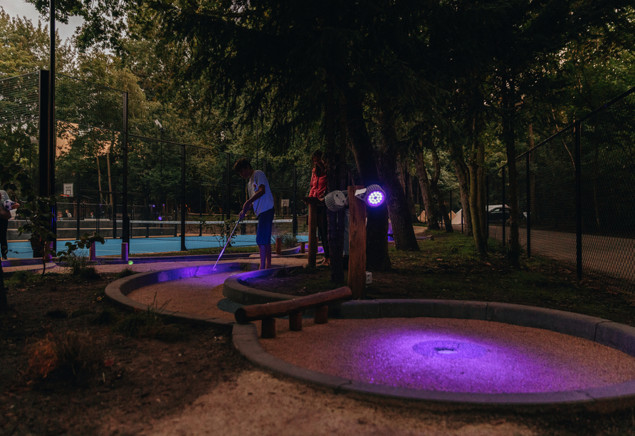 Wie wäre es mit einer Partie Minigolf?
